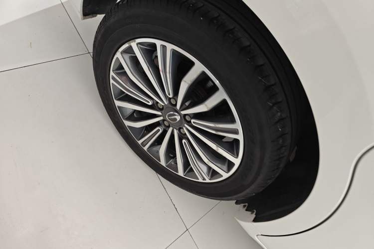 Used GAC Trumpchi M6 2021 270T DCT Luxury Edition (7-seater) Right Rear Wheel Hub