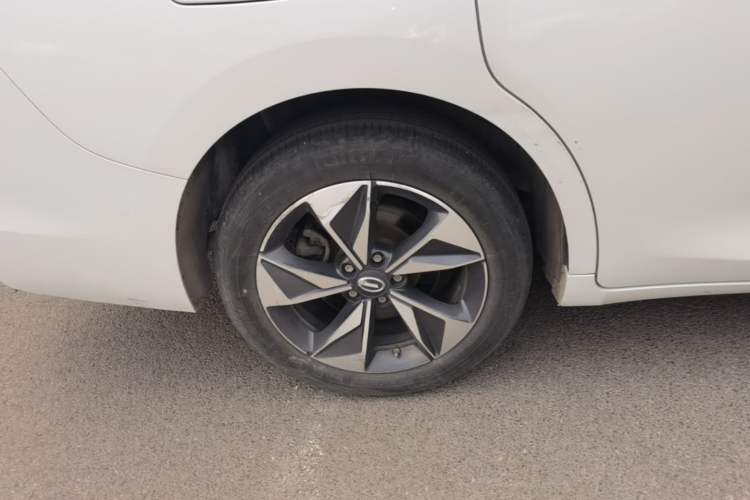 Used GAC Trumpchi M6 2021 PRO 270T DCT Elite Edition Right Rear Wheel Hub