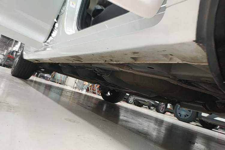 Used GAC Trumpchi M6 2021 PRO 270T DCT Elite Edition Right Side Sill