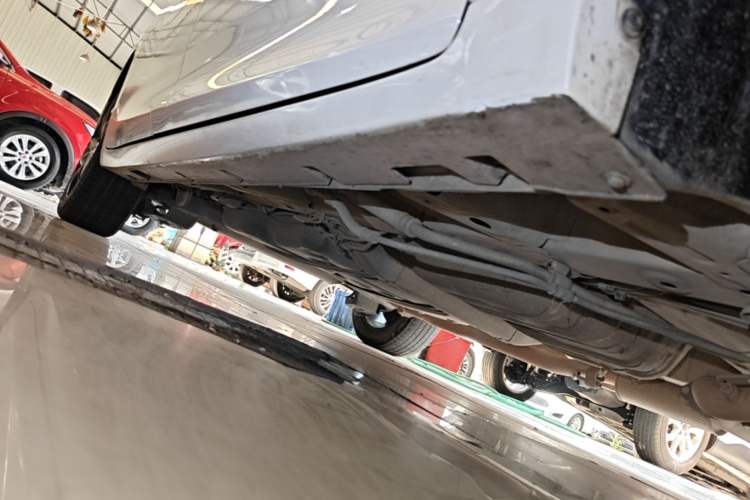 Used GAC Trumpchi M6 2021 PRO 270T DCT Luxury Edition Right Side Sill