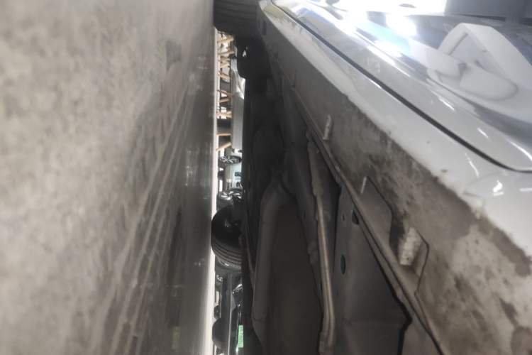 Used GAC Trumpchi M6 2021 PRO 270T DCT Luxury Edition Right Side Sill