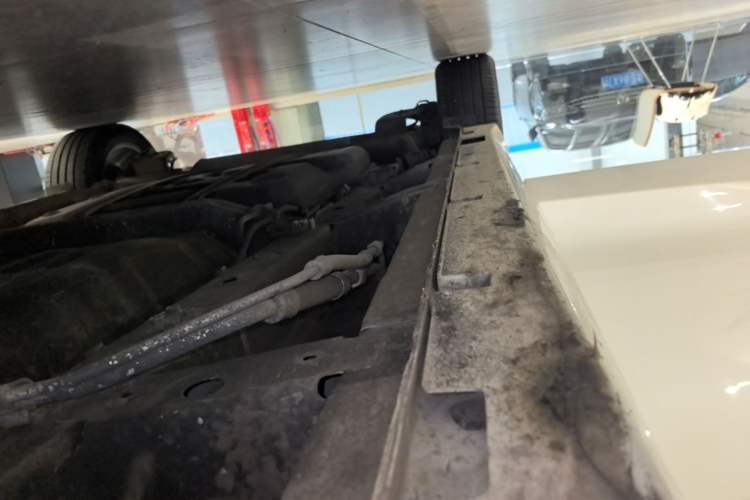 Used GAC Trumpchi M6 2021 270T DCT Prestige Edition (7-seater) Right Side Sill