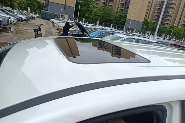 Used GAC Trumpchi M6 2021 PRO 270T Automatic Luxury Edition Roof