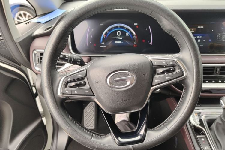 Used GAC Trumpchi M6 2021 PRO 270T Automatic Luxury Edition Steering Wheel