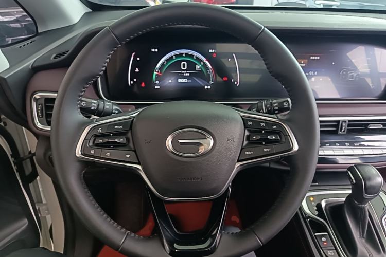 Used GAC Trumpchi M6 2021 PRO 270T Automatic Luxury Edition Steering Wheel