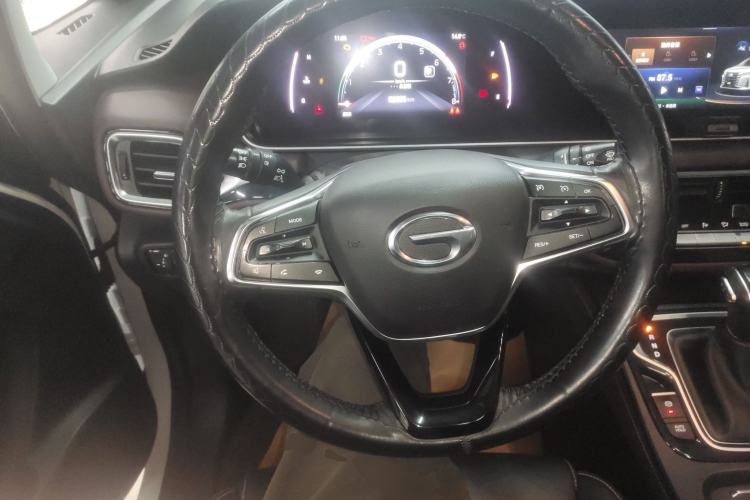 Used GAC Trumpchi M6 2021 PRO 270T DCT Luxury Edition Steering Wheel