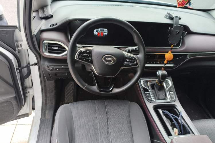 Used GAC Trumpchi M6 2021 PRO 270T DCT Elite Edition Steering Wheel