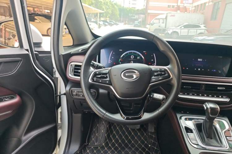 Used GAC Trumpchi M6 2021 PRO 270T DCT Elite Edition Steering Wheel