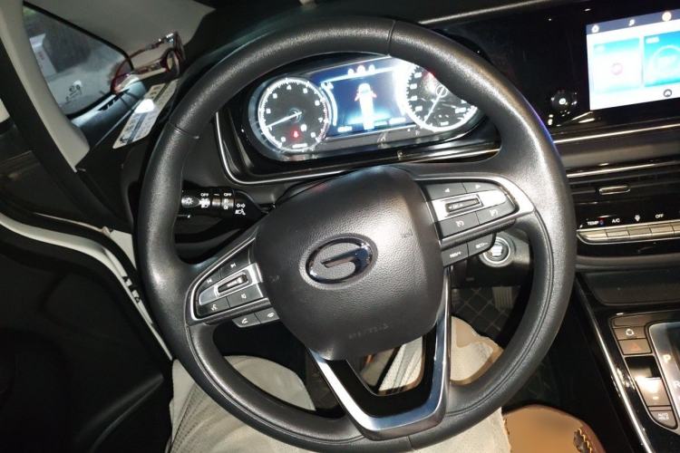 Used GAC Trumpchi M6 2021 270T DCT Luxury Edition (6 Seats) Steering Wheel