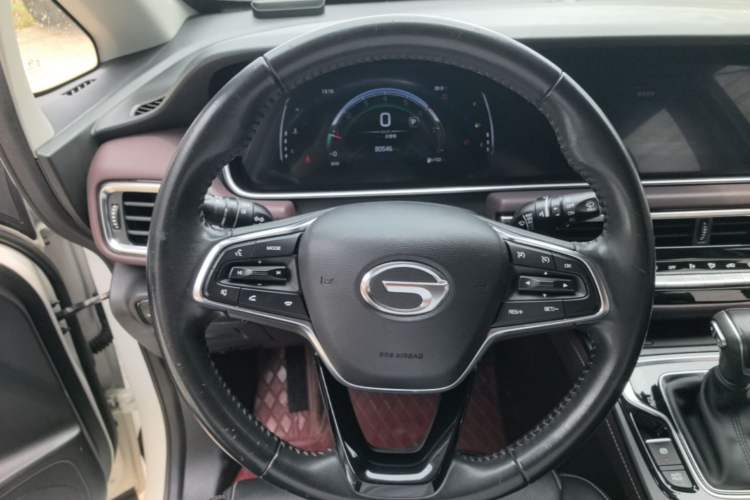 Used GAC Trumpchi M6 2021 PRO 270T DCT Luxury Edition Steering Wheel