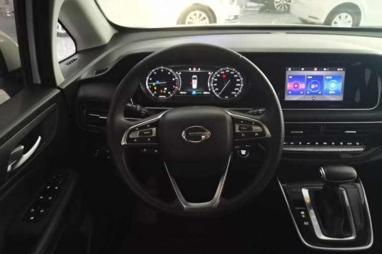 Used GAC Trumpchi M6 2021 270T DCT Luxury Edition (7 Seats) Steering Wheel