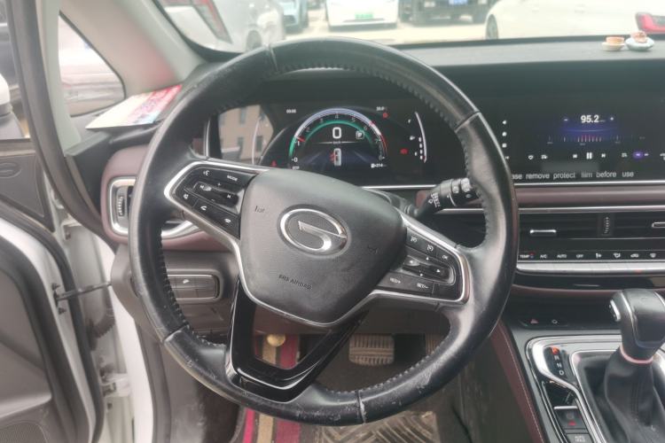 Used GAC Trumpchi M6 2021 PRO 270T Automatic Luxury Edition Steering Wheel