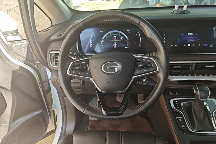 Used GAC Trumpchi M6 2021 PRO 270T DCT Luxury Edition Steering Wheel