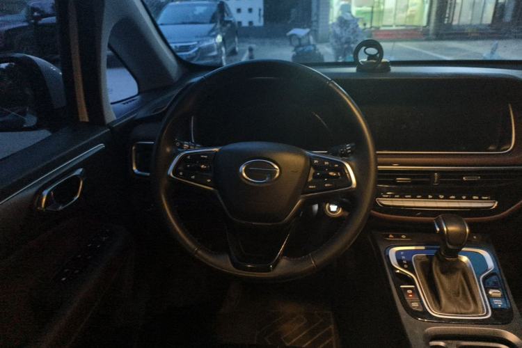 Used GAC Trumpchi M6 2021 PRO 270T DCT Luxury Edition Steering Wheel