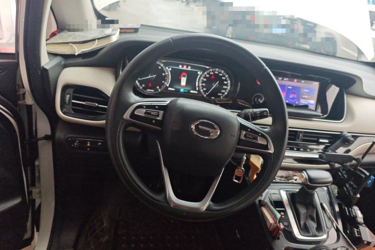Used GAC Trumpchi M6 2021 270T DCT Elite Edition (7-seater) Steering Wheel
