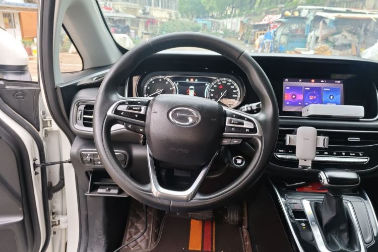 Used GAC Trumpchi M6 2021 270T DCT Luxury Edition (7 Seats) Steering Wheel