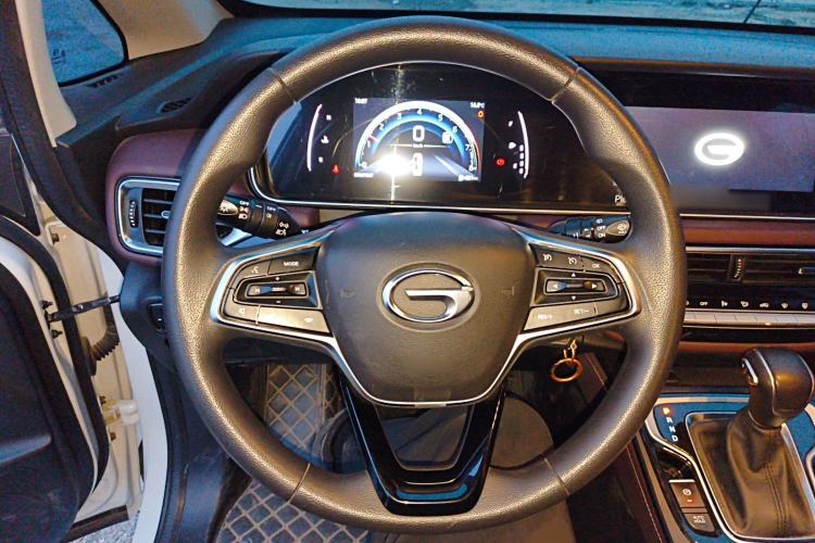 Used GAC Trumpchi M6 2021 PRO 270T DCT Elite Edition Steering Wheel