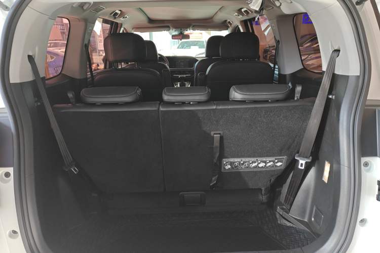 Used GAC Trumpchi M6 2021 270T DCT Luxury Edition (7-seater) Trunk