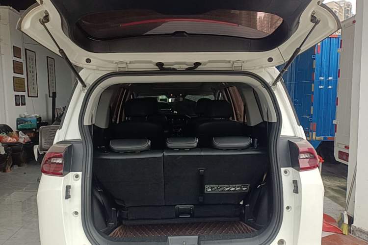 Used GAC Trumpchi M6 2021 270T DCT Luxury Edition (7-seater) Trunk