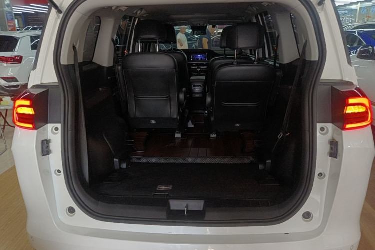 Used GAC Trumpchi M6 2021 270T DCT Elite Edition (7-seater) Trunk
