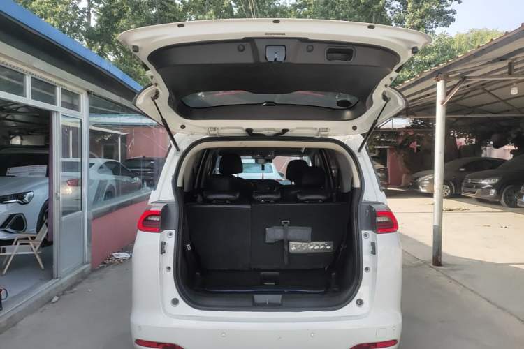 Used GAC Trumpchi M6 2021 270T DCT Elite Edition (7-seater) Trunk