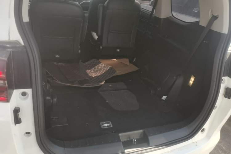 Used GAC Trumpchi M6 2021 270T DCT Prestige Edition (7-seater) Trunk