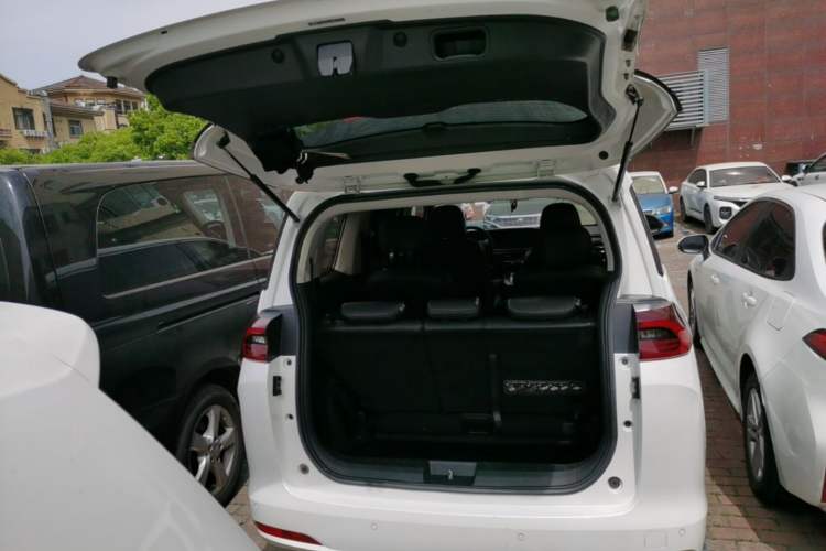 Used GAC Trumpchi M6 2021 270T DCT Luxury Edition (7-seater) Trunk