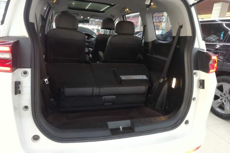 Used GAC Trumpchi M6 2021 270T DCT Luxury Edition (7-seater) Trunk