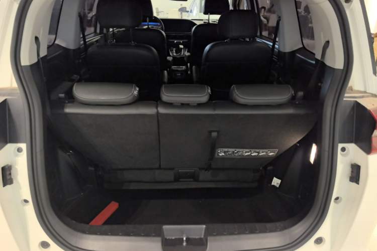Used GAC Trumpchi M6 2021 270T DCT Prestige Edition (7-seater) Trunk