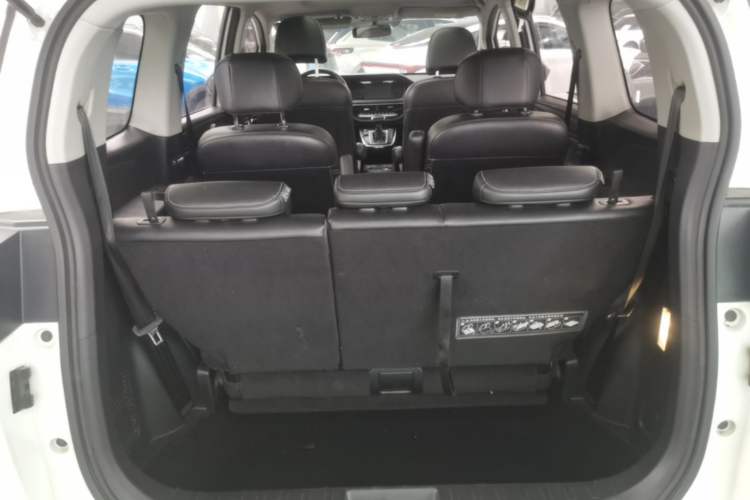 Used GAC Trumpchi M6 2021 270T DCT Luxury Edition (7-seater) Trunk