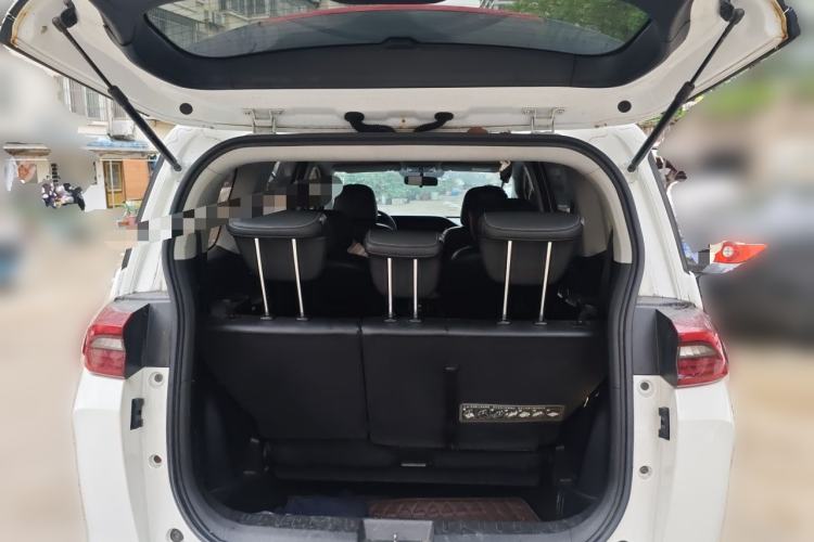 Used GAC Trumpchi M6 2021 270T DCT Luxury Edition (7 Seats) Trunk