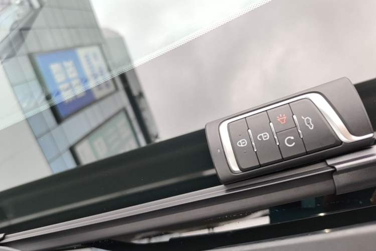 Used GAC Trumpchi M6 2021 PRO 270T Automatic Luxury Edition Vehicle Key