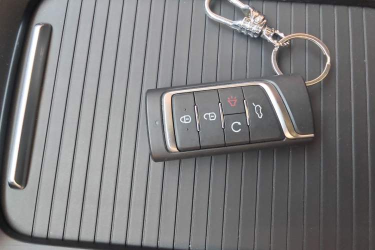 Used GAC Trumpchi M6 2021 PRO 270T Automatic Luxury Edition Vehicle Key
