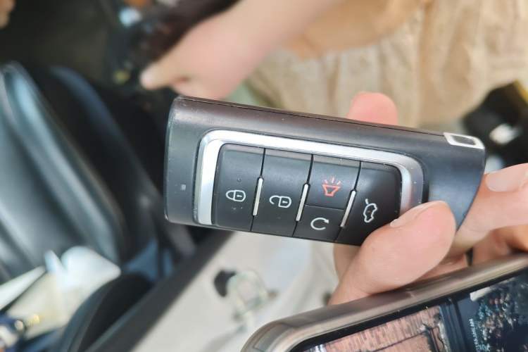 Used GAC Trumpchi M6 2021 PRO 270T DCT Luxury Edition Vehicle Key