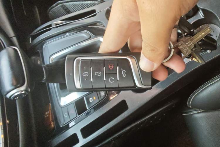Used GAC Trumpchi M6 2021 270T DCT Luxury Edition (7 Seats) Vehicle Key