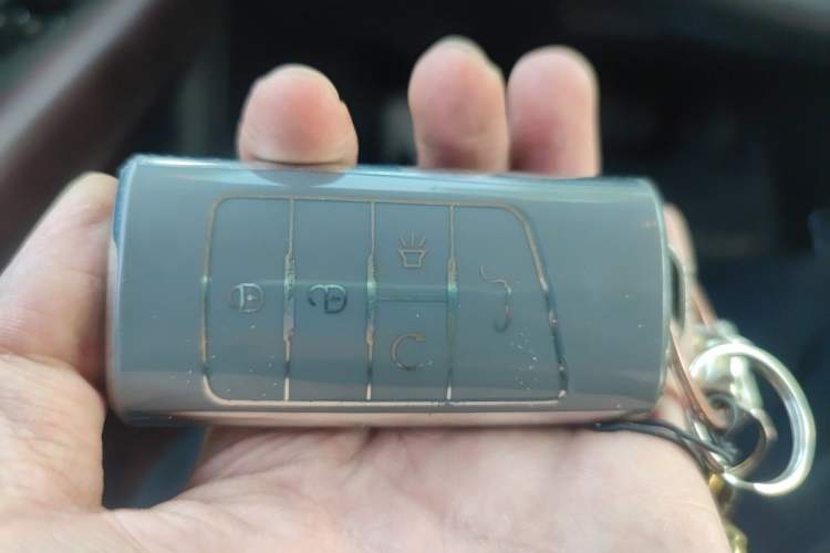 Used GAC Trumpchi M6 2021 270T DCT Prestige Edition (7-seater) Vehicle Key