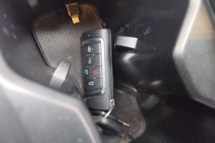 Used GAC Trumpchi M6 2021 PRO 270T Automatic Luxury Edition Vehicle Key