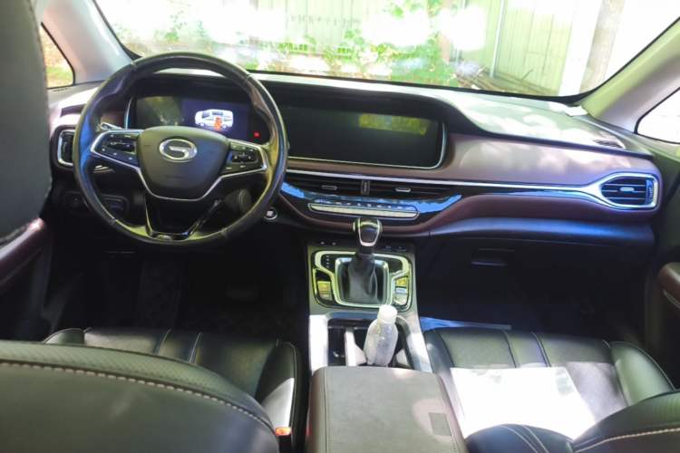 Used GAC Trumpchi M6  Center Console