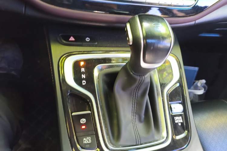 Used GAC Trumpchi M6  Gear Lever