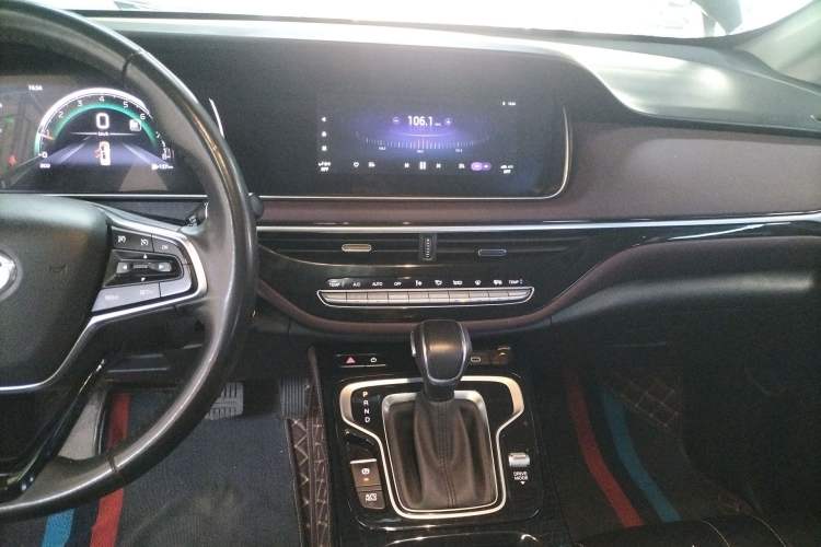 Used GAC Trumpchi M6 2023 PRO 270T DCT Luxury Edition Audio And AC Panel