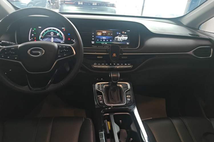 Used GAC Trumpchi M6 2023 PRO 270T DCT Luxury Edition Audio And AC Panel