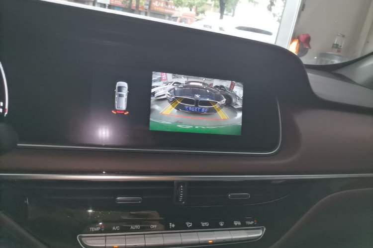 Used GAC Trumpchi M6 2023 PRO 270T DCT Luxury Edition Audio And AC Panel