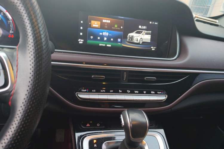 Used GAC Trumpchi M6 2023 PRO 270T DCT Luxury Edition Audio And AC Panel