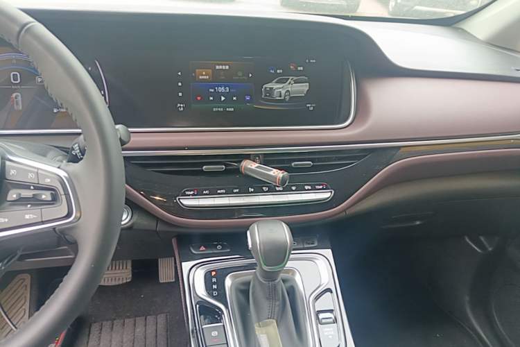 Used GAC Trumpchi M6 2023 PRO 270T DCT Luxury Edition Audio And AC Panel