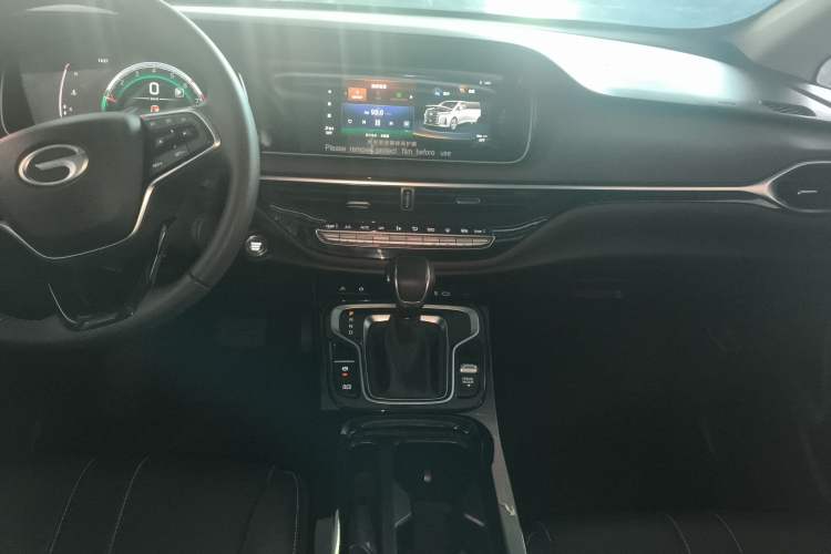 Used GAC Trumpchi M6 2023 PRO 270T DCT Luxury Edition Audio And AC Panel