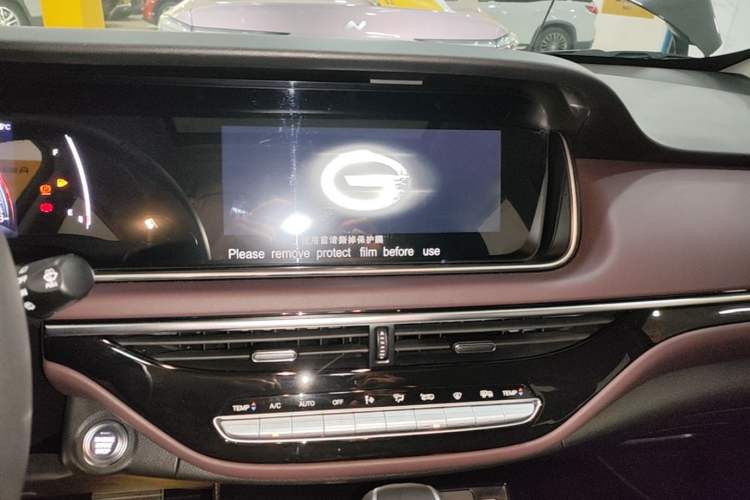 Used GAC Trumpchi M6 2023 PRO 270T DCT Luxury Edition Audio And AC Panel