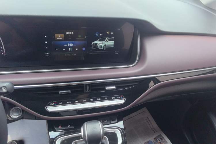 Used GAC Trumpchi M6 2023 PRO 270T DCT Luxury Edition Audio And AC Panel