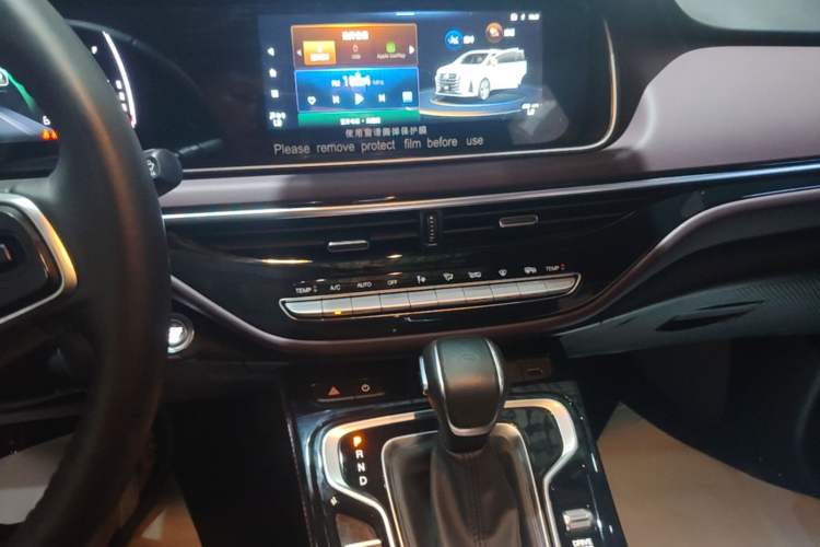 Used GAC Trumpchi M6 2023 PRO 270T DCT Luxury Edition Audio And AC Panel