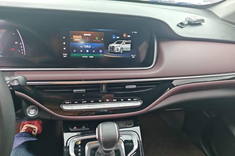 Used GAC Trumpchi M6 2023 PRO 270T DCT Luxury Edition Audio And AC Panel