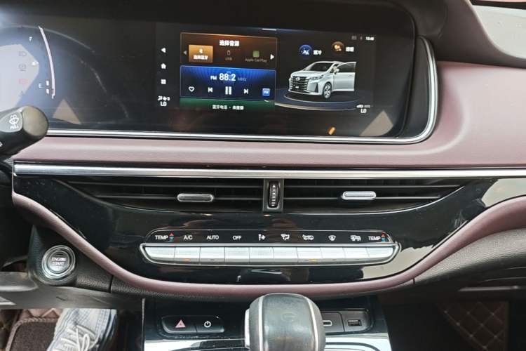 Used GAC Trumpchi M6 2023 PRO 270T DCT Luxury Edition Audio And AC Panel